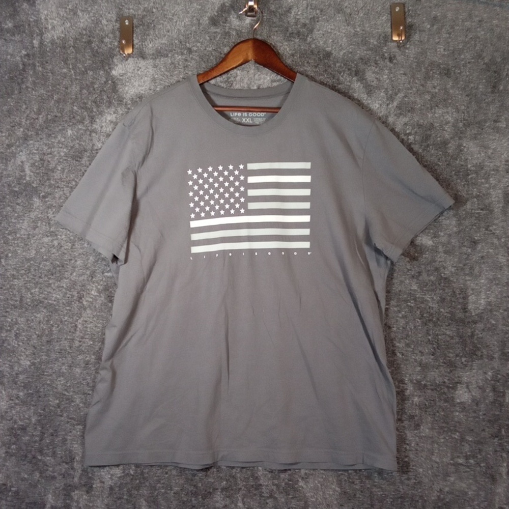 Life Is Good Gray Short Sleeve Tee with American Flag - Picture 2 of 9
